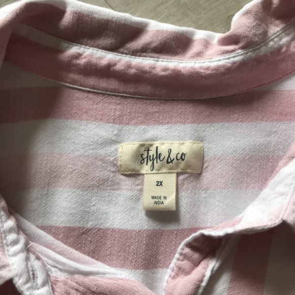 Soft and Flowy Cap Sleeve Button Down Style & Co 2XL - Picture 2 of 8